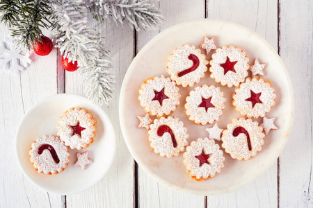 填满 饼干 庆祝 果冻 盘子 美味的 开销 圣诞节 果酱