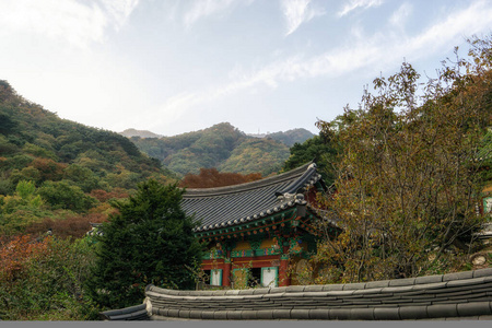 金秋永门寺图片