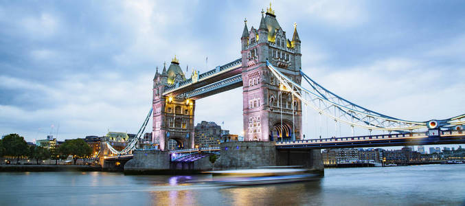 英国伦敦塔桥图片