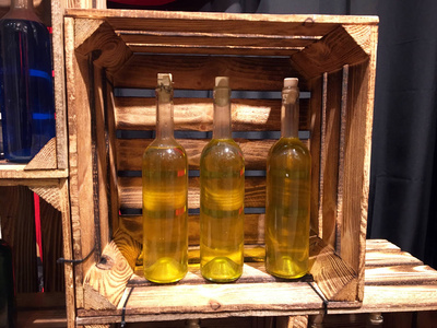 瓶子 酒厂 文化 产品 木材 酒精 味道 测试 特写镜头