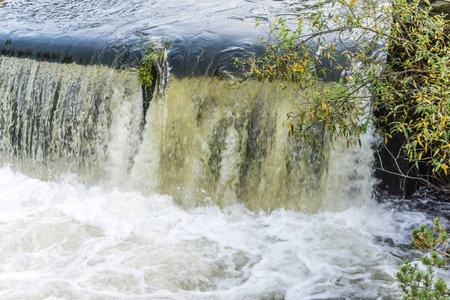 Tumwater Falls公园瀑布特写