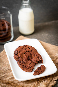 chocolate cookies with chocolate chips 