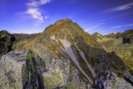 高塔塔拉斯晴山秋景