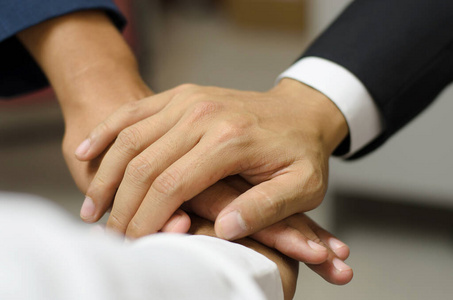 在一起 办公室 商人 合伙企业 握手 支持 工作 成功 合作
