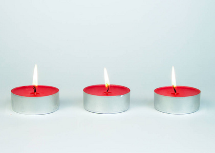 小的白色蜡烛图片