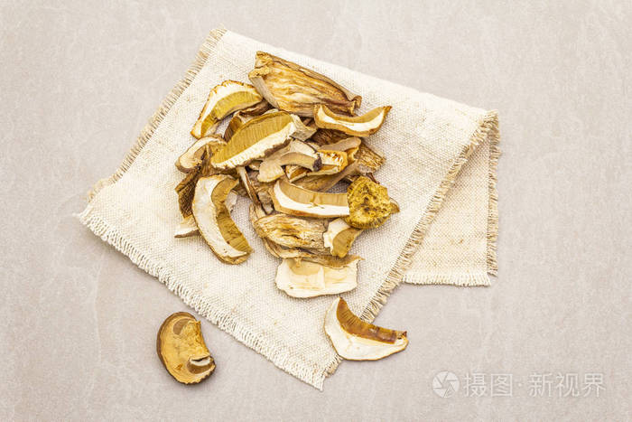 香菇牛肝菌(penny bun,cep,porcino).素食(纯素)食品的配料.