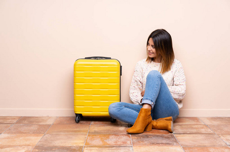 思考 眼睛 假日 肖像 女孩 冒险 面对 行李 座位 旅游业