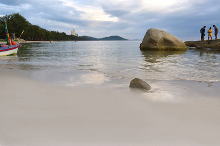 海景 夏天 海岸 天空 日落 自然 岩石 场景 海洋 风景