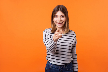 Hey you Portrait of adorable positive woman with brown hair in 