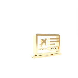 金色笔记本电脑与电子登机牌航空机票图标隔离在白色背景上。为网页和应用程序提供客机移动机票。三维插图三维渲染
