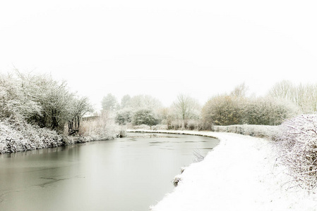 英国英国一月下雪图片