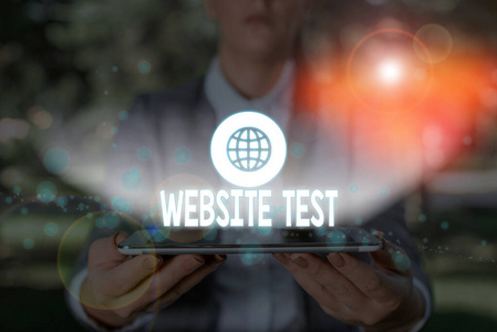 写笔记展示网站测试。商业照片展示测试网站或web应用程序的潜在缺陷。