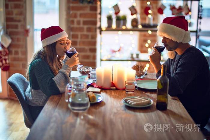 家庭 葡萄酒 冬天 食物 女人 男朋友 聚会 饮料 祝福