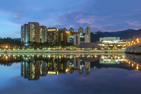 黄昏时分香港市住宅楼