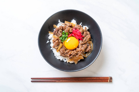 beef sliced on topped rice GYUUDON 