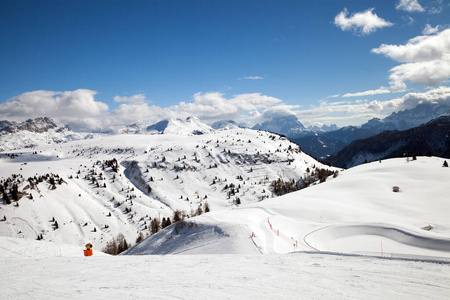 冒险 极端 运动 白云石 斜坡 假期 娱乐 天空 滑雪者