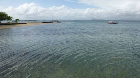 地平线 海洋 海滨 美丽的 夏天 温暖的 自然 海岸 假日