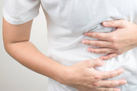 小女孩的手特写图片