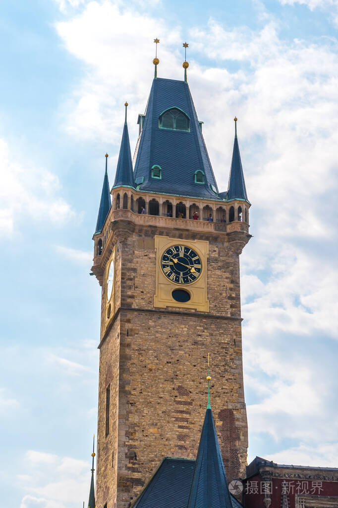 布拉格老城的中世纪钟楼