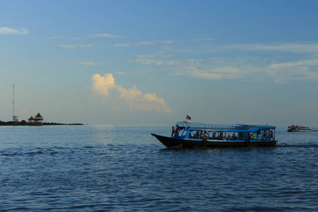 柬埔寨洞乐湖