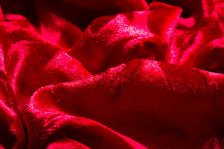 丝绒，红色的布料。这华丽的弹性天鹅绒面料