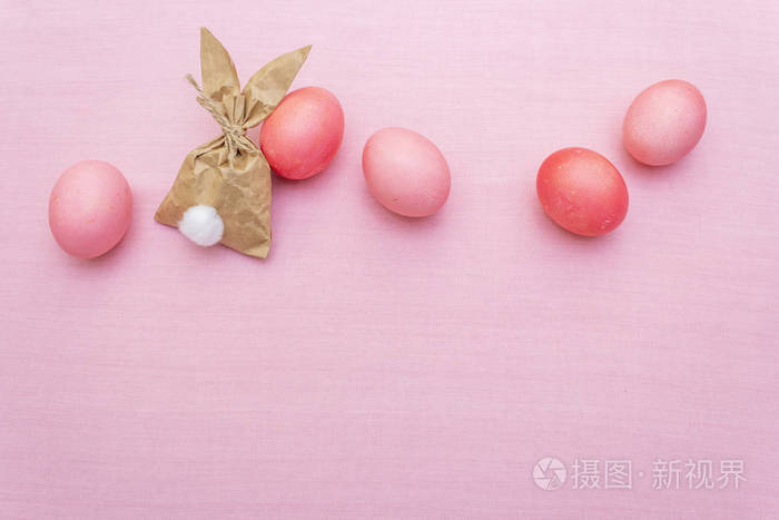 复活节兔子 兔子 纸礼物蛋包装创意 儿童手工 自制 概念 粉红色布 亚麻 背景 俯视图照片 正版商用图片25wnct 摄图新视界 复活节兔子 兔子 纸礼物蛋包装创意 儿童手工 自制 概念 粉红色布 亚麻 背景 俯视图照片 正版商用图片25wnct 摄图新视界