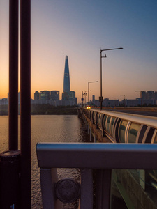 早晨 建筑 旅行 天空 风景 商业 城市景观 摩天大楼 城市