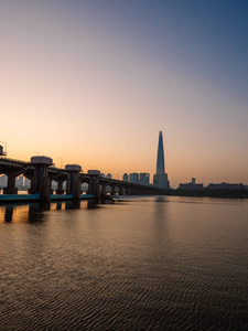 汉城 商业 日出 市中心 地标 城市 天际线 风景 韩国人