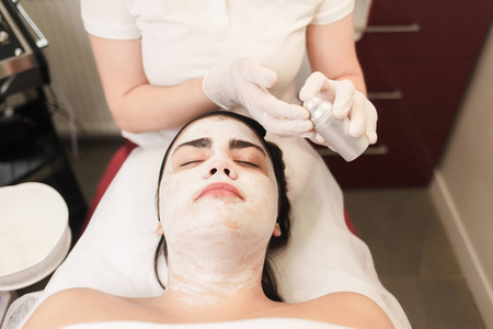 清洁 面具 化妆师 求助 白种人 程序 享受 矿物 美女