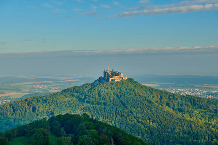 德国山顶霍亨佐勒恩城堡山顶图片