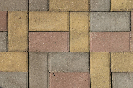 石头铺面.用砖砌成的人行道或石头人行道.照片