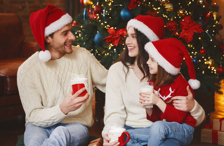 家庭甜蜜的家图片