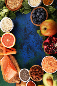 健康食品清洁饮食选择鱼，水果，蔬菜，cer