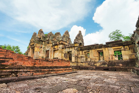 古泰国的穆昂寺。