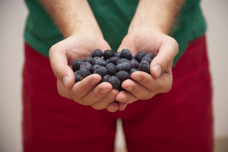 蓝莓 维生素 特写镜头 自然 浆果 夏天 营养 男人 美味的