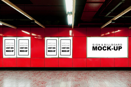 地铁站模拟空白灯箱和广告牌图片