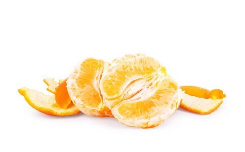 白底去皮的橘子或橘子