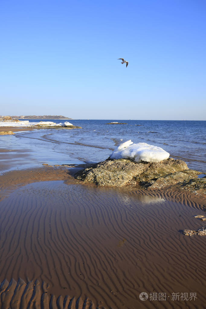 海边的景色在冬天