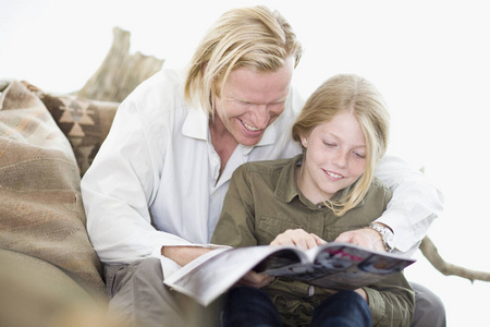 热情 阅读 家庭 娱乐 闲暇 幸福 教育 共享 杂志 学习