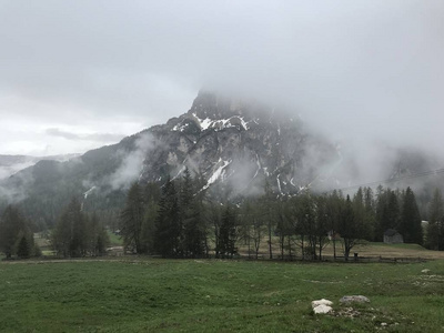 攀登 徒步旅行 丘陵 高的 旅游业 自然 岩石 地区 风景