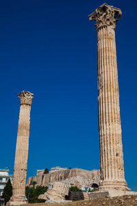 希腊雅典市中心的奥林匹亚宙斯神庙遗址，也被称为奥林匹亚