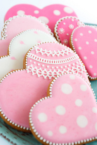一套粉色心形饼干，手工制作