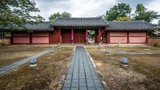 作为京畿道J区的一部分的Jogyeongmyo神社景观