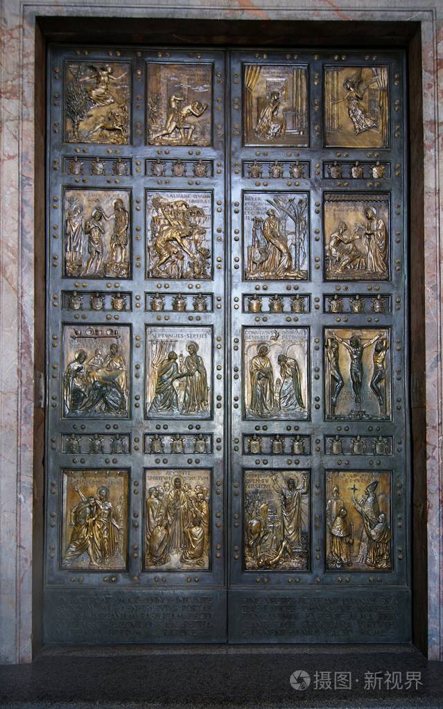 梵蒂冈圣彼得大教堂的天堂之门