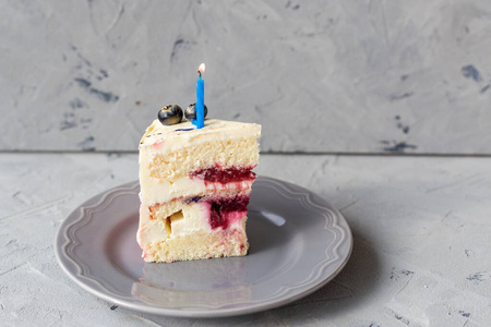 女孩蛋糕,面包店和小吃店的概念照片