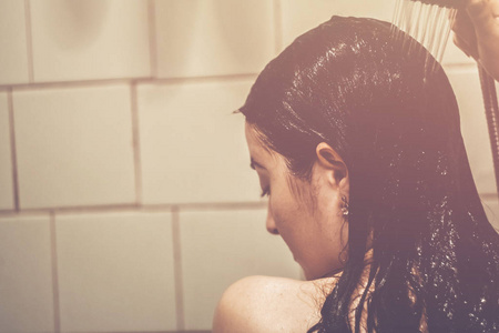 性感淋浴女孩图片