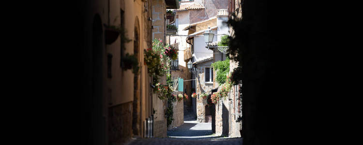 典型的意大利中世纪古镇
