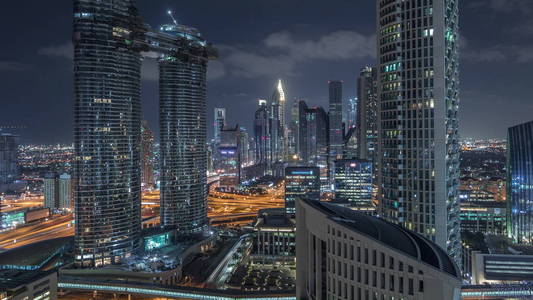 新摩天大楼和高层建筑的空中夜景