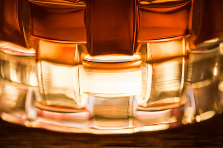白兰地 玻璃 纹理 饮料 酒精 琥珀色 刻痕 透明的 酒吧