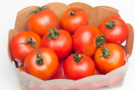 健康成熟的红色西红柿